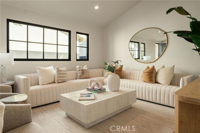 214 Abalone Avenue, Newport Beach, CA 92662