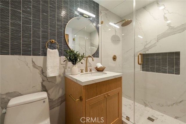 214 Abalone Avenue, Newport Beach, CA 92662