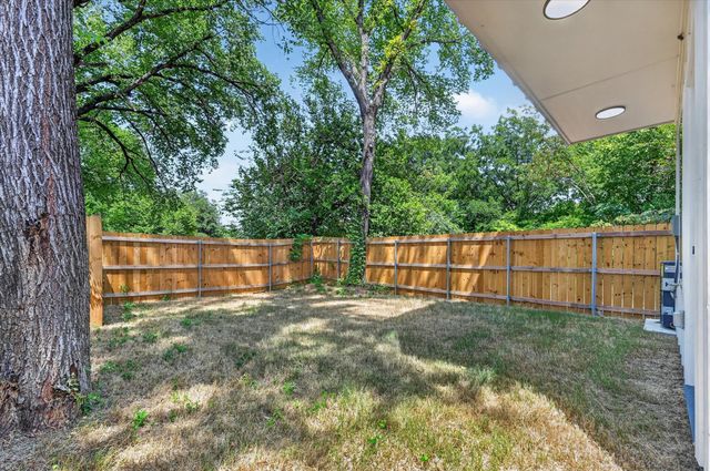 2835 Macon Street, Dallas, TX 75215