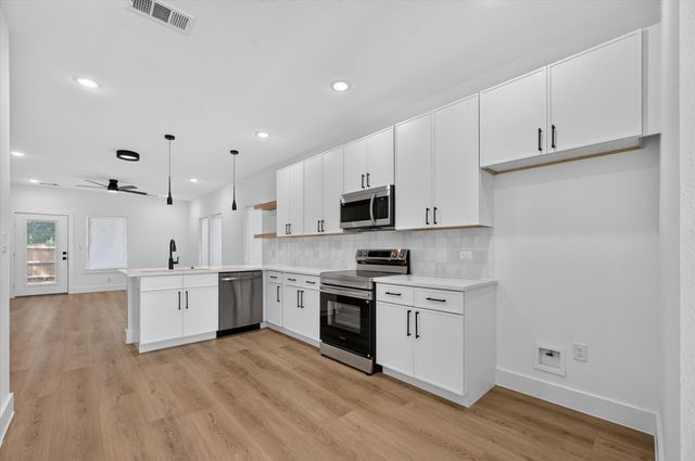 2835 Macon Street, Dallas, TX 75215