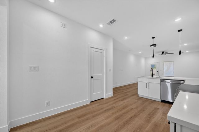 2835 Macon Street, Dallas, TX 75215