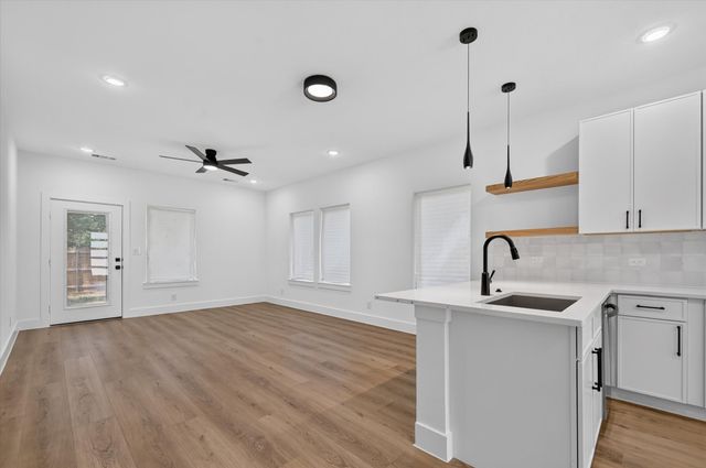 2835 Macon Street, Dallas, TX 75215