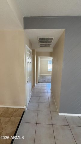 4624 W CHICAGO Street, Chandler, AZ 85226