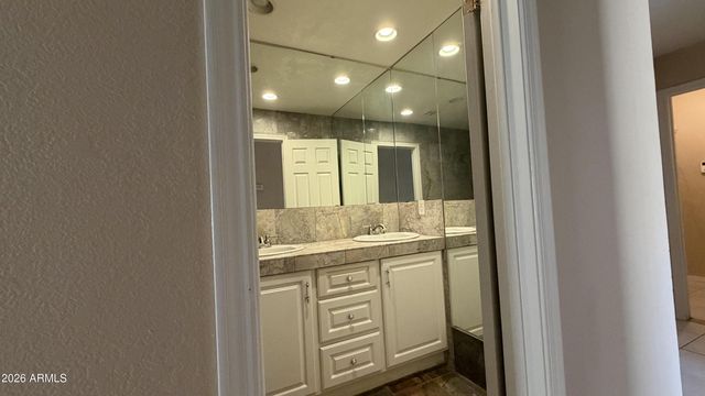 4624 W CHICAGO Street, Chandler, AZ 85226