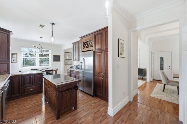 808 Grant Ave, Westfield Town, NJ 07090