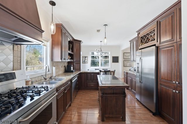 808 Grant Ave, Westfield Town, NJ 07090