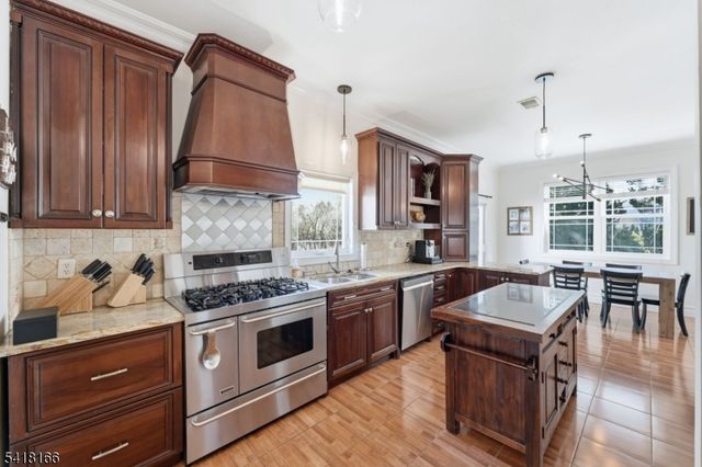 808 Grant Ave, Westfield Town, NJ 07090