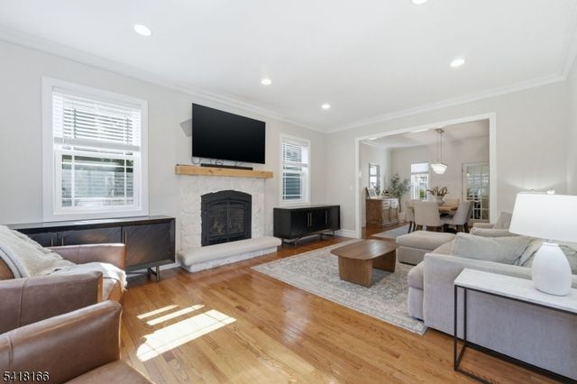 808 Grant Ave, Westfield Town, NJ 07090