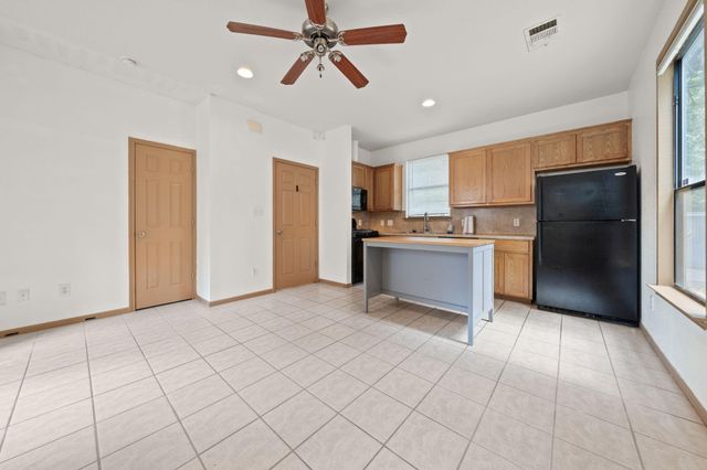 1904 Garden ST B, Austin, TX 78702