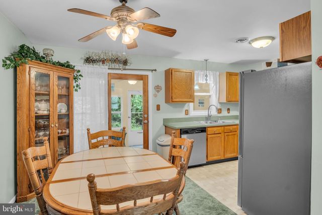 4522 LINDEN AVE, Mechanicsburg, PA 17055