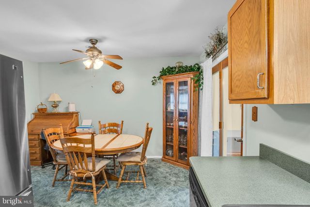 4522 LINDEN AVE, Mechanicsburg, PA 17055