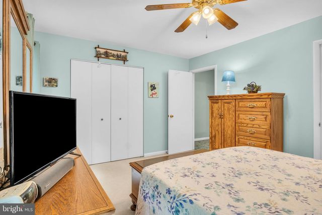 4522 LINDEN AVE, Mechanicsburg, PA 17055