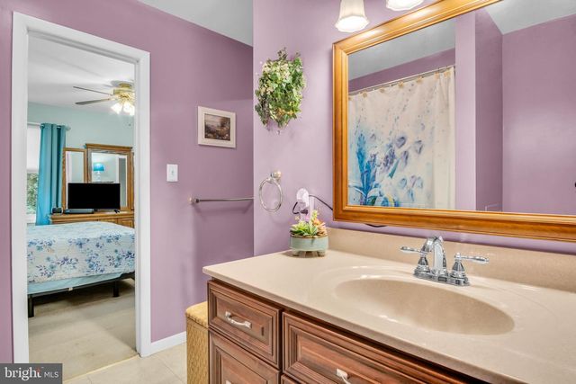 4522 LINDEN AVE, Mechanicsburg, PA 17055