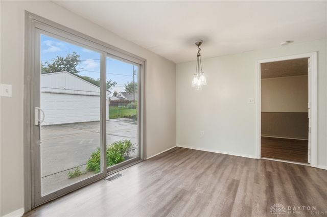 137 McCraw Drive, Englewood, OH 45322