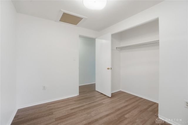 137 McCraw Drive, Englewood, OH 45322