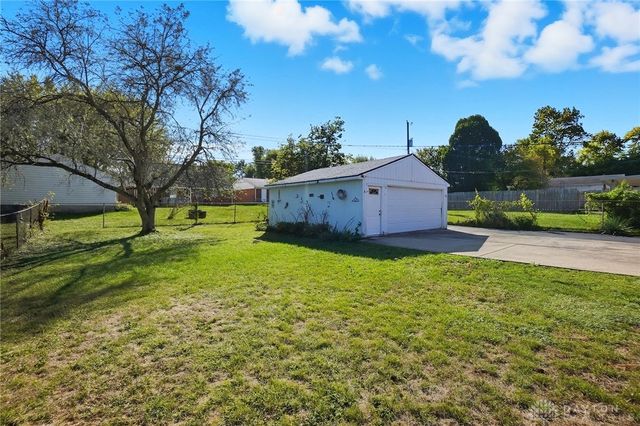 137 McCraw Drive, Englewood, OH 45322