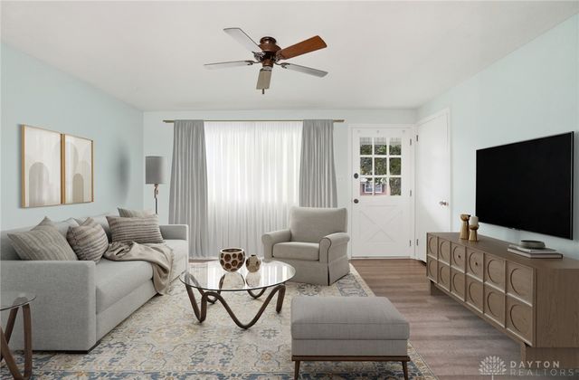 137 McCraw Drive, Englewood, OH 45322