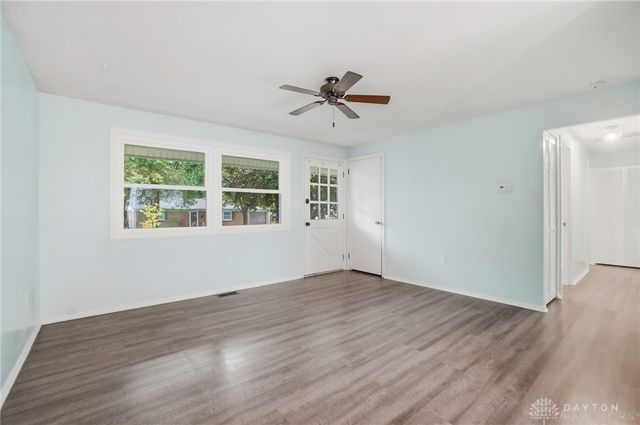 137 McCraw Drive, Englewood, OH 45322