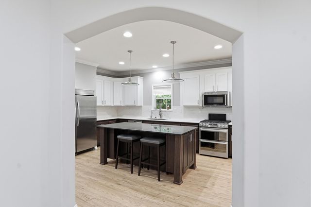 137 Dunmeyer Hill Road, Summerville, SC 29485