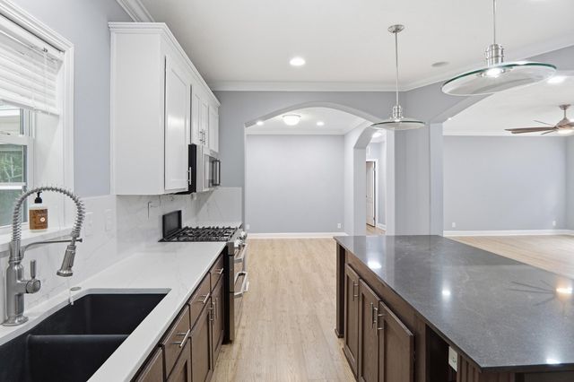 137 Dunmeyer Hill Road, Summerville, SC 29485