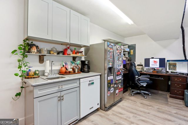 1929 Walthour Road, Savannah, GA 31410
