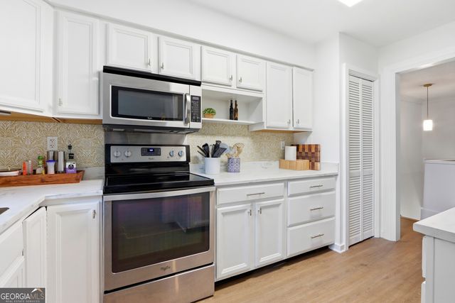 1929 Walthour Road, Savannah, GA 31410