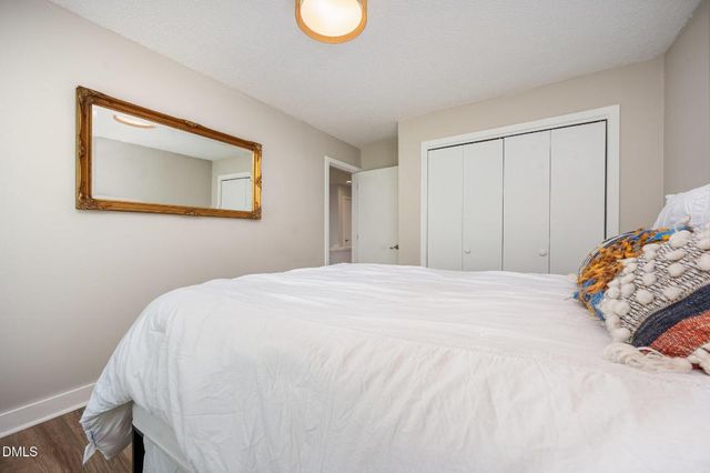 2 Vauxhall Place, Chapel Hill, NC 27517