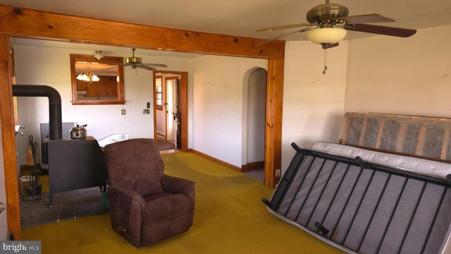 1077 PAPER MILL ROAD, Chambersburg, PA 17202