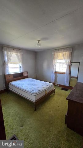 1077 PAPER MILL ROAD, Chambersburg, PA 17202