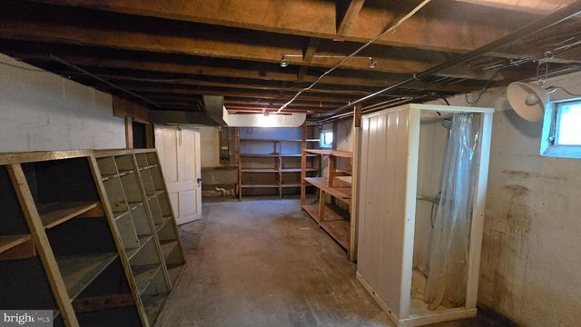 1077 PAPER MILL ROAD, Chambersburg, PA 17202