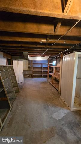 1077 PAPER MILL ROAD, Chambersburg, PA 17202