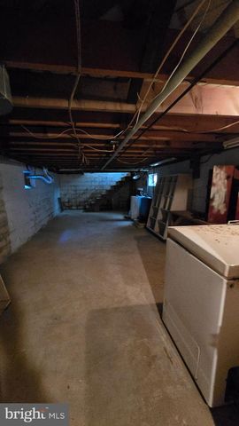 1077 PAPER MILL ROAD, Chambersburg, PA 17202