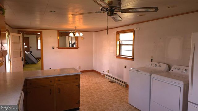 1077 PAPER MILL ROAD, Chambersburg, PA 17202