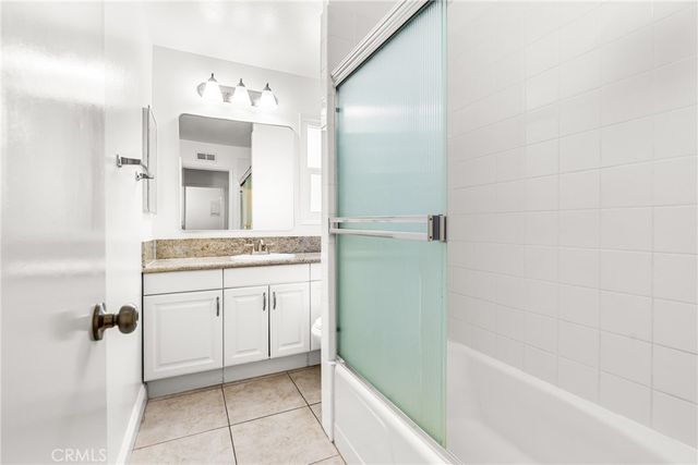 21A Tustin, Costa Mesa, CA 92627