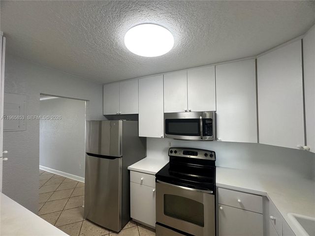 7981 S French Dr 2-101, Pembroke Pines, FL 33024