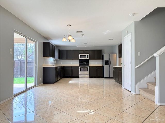 3913 Redbird Avenue, Mcallen, TX 78504