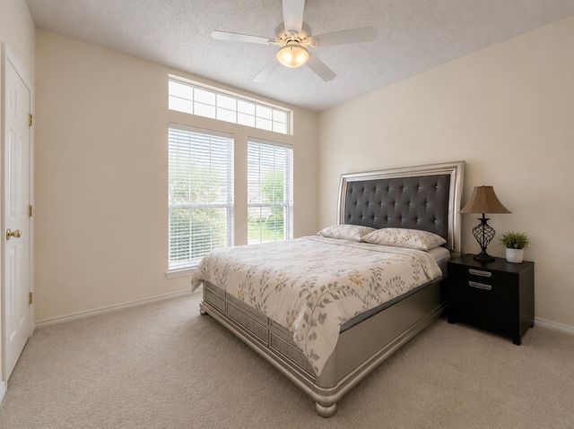 7930 Fox Chase Drive, Arlington, TX 76001