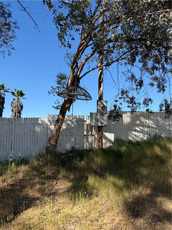 Image 3 of property listing at 24650 Fir, Menifee, CA 92584