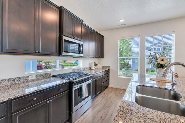 6101 W LAKE AVE, South Jordan, UT 84009