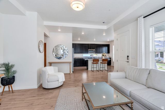 6101 W LAKE AVE, South Jordan, UT 84009