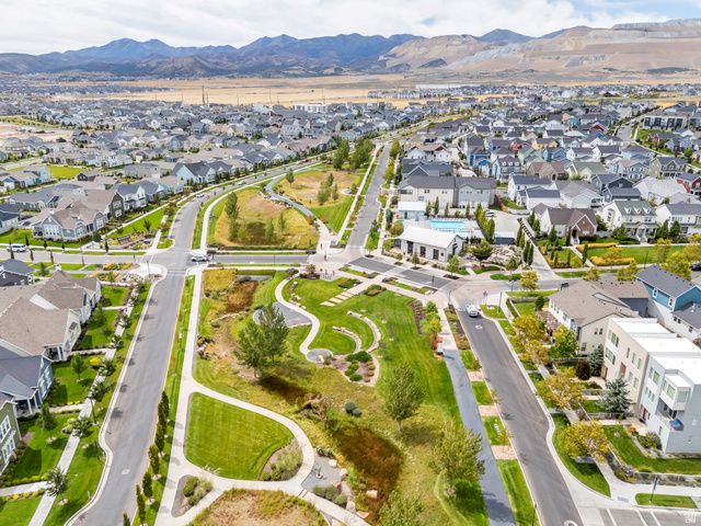 6101 W LAKE AVE, South Jordan, UT 84009