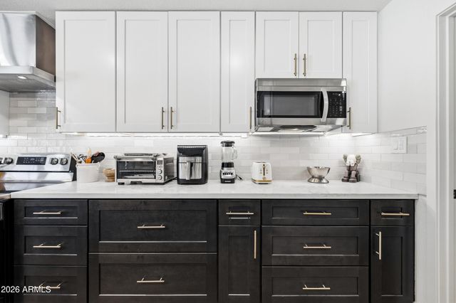 3968 W HEARN Road, Phoenix, AZ 85053