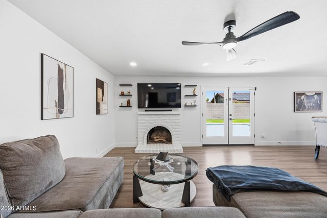 3968 W HEARN Road, Phoenix, AZ 85053