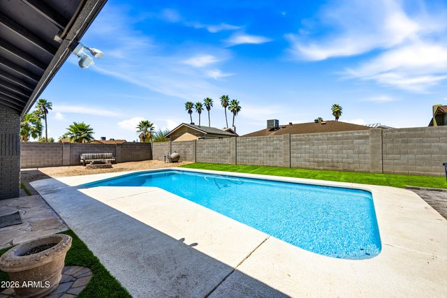 3968 W HEARN Road, Phoenix, AZ 85053