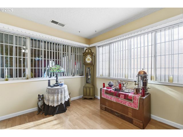 4015 Se 171ST Ave, Portland, OR 97236