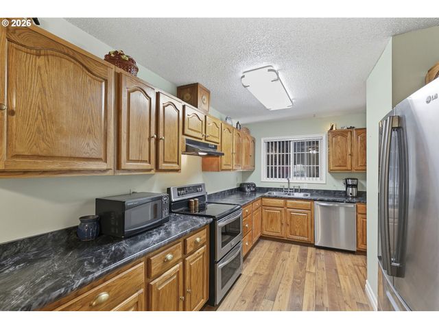 4015 Se 171ST Ave, Portland, OR 97236