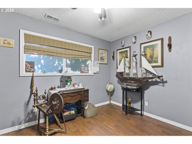 4015 Se 171ST Ave, Portland, OR 97236