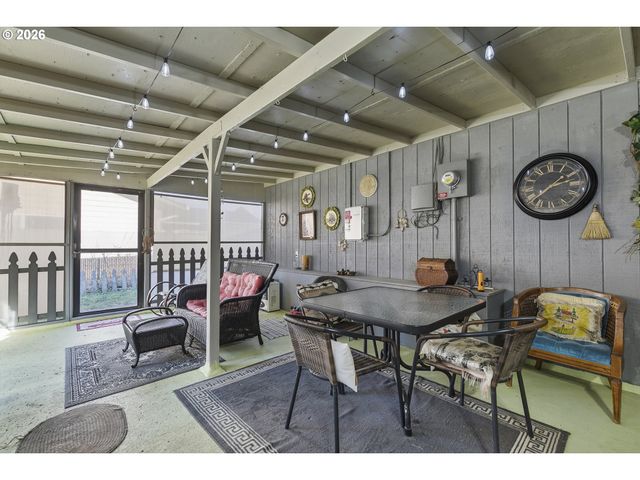 4015 Se 171ST Ave, Portland, OR 97236