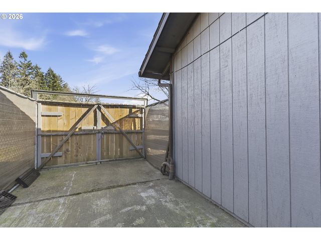 4015 Se 171ST Ave, Portland, OR 97236