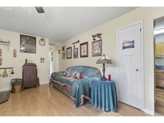 4015 Se 171ST Ave, Portland, OR 97236